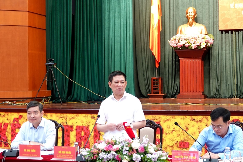 Bộ Tài chính: Lấy ý kiến các Bộ ngành, địa phương về tiêu chuẩn, định mức sử dụng xe ô tô công